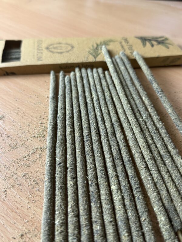 ritual incense UK frankincense sage rosemary palo santo smudge stick