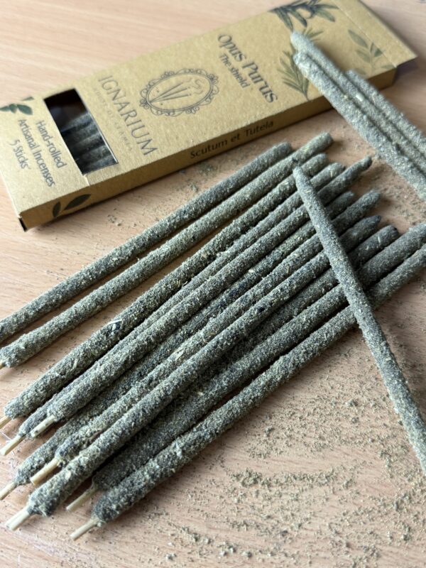 ritual incense UK frankincense sage rosemary botanical palo santo stick