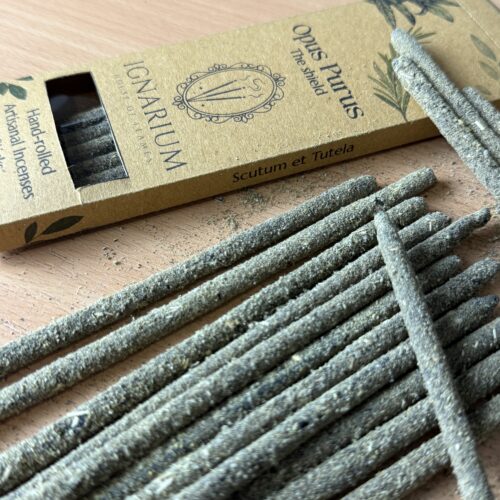 ritual incense UK frankincense sage rosemary palo santo smudge stick mid