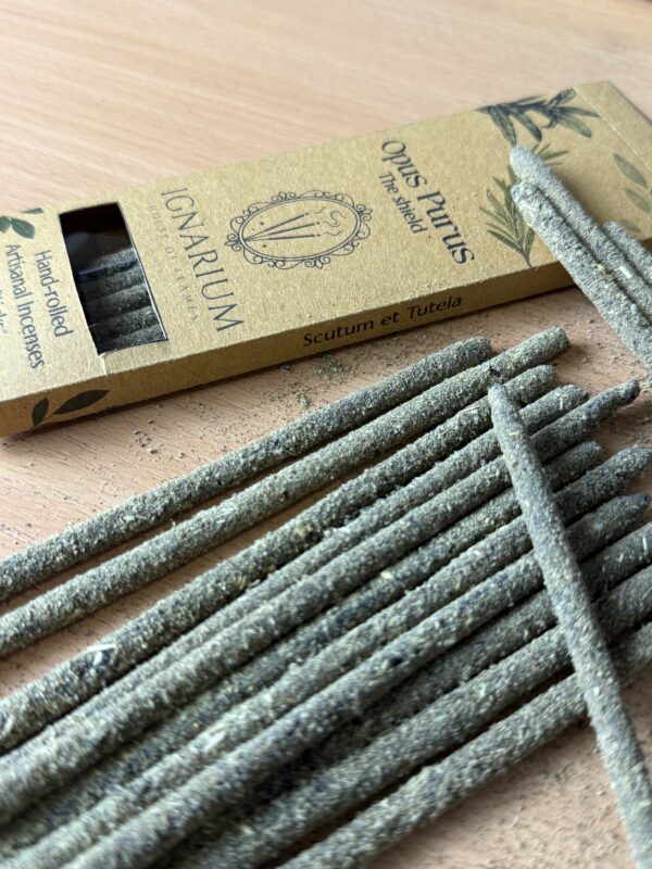 ritual incense UK frankincense sage rosemary palo santo smudge stick mid