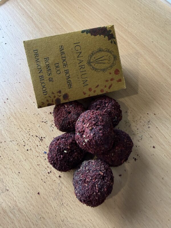 Rose dragon blood smudge bombs close up texture