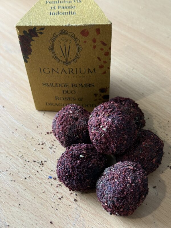 Rose dragon blood smudge bombs close up texture